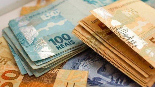 Mais seis meses em benefício do empresariado