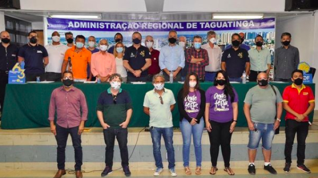 Reunião com o Secretário de Economia e comerciantes do Centro de Taguatinga.