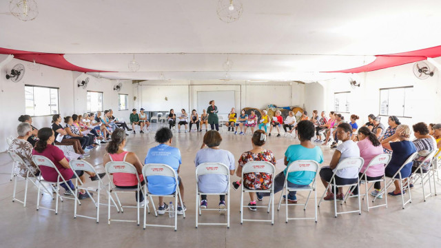 GDF oferece assistência de saúde integral à população idosa