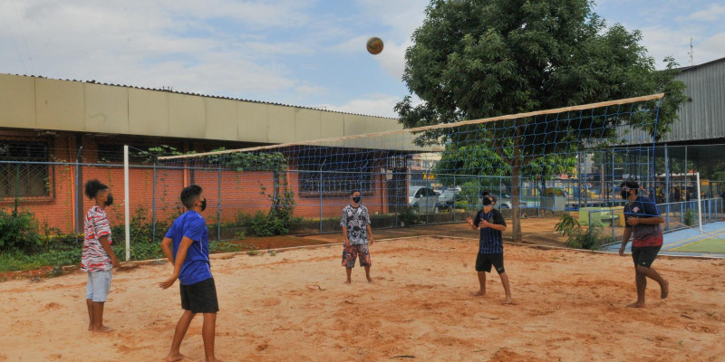 Mais um espaço para a prática de vôlei em Taguatinga