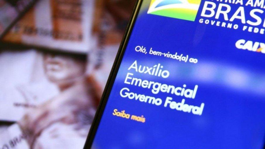 Auxílio Emergencial será Prorrogado pelo Governo por mais 3 Meses, Afirma Guedes.