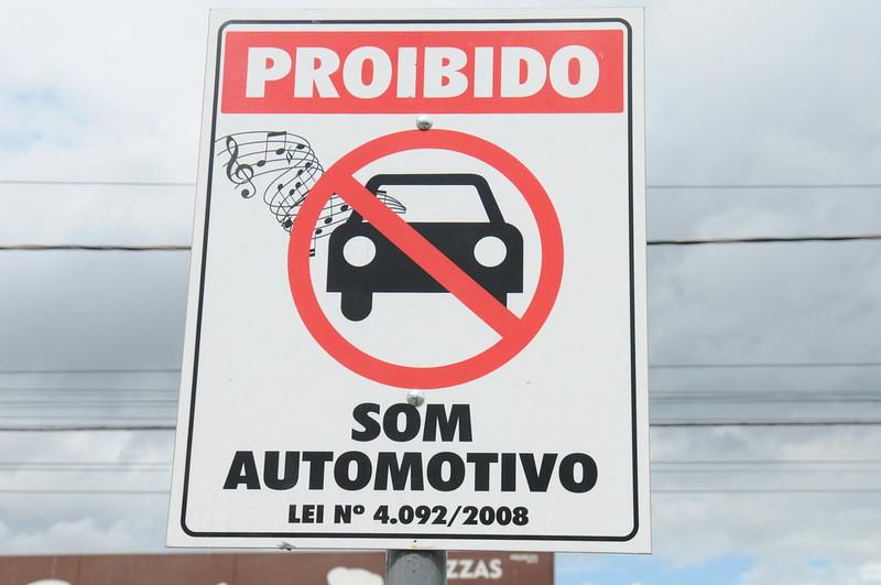 Som automotivo está proibido na área do Taguaparque